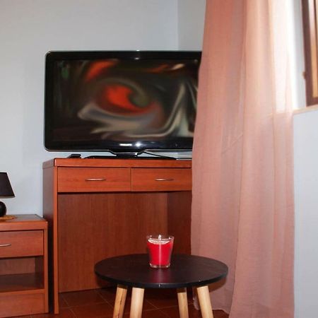 Studio Apartman Ziganto Ičići Eksteriør billede