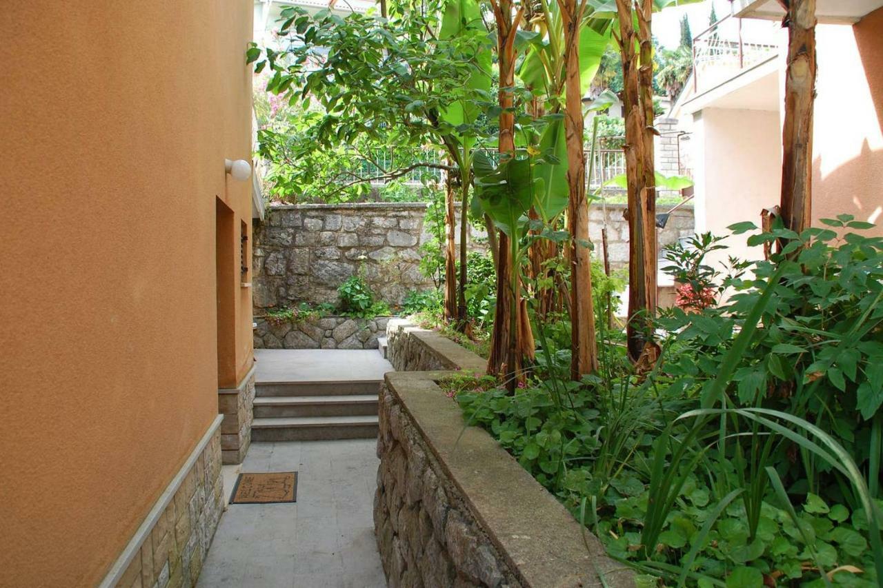Studio Apartman Ziganto Ičići Eksteriør billede