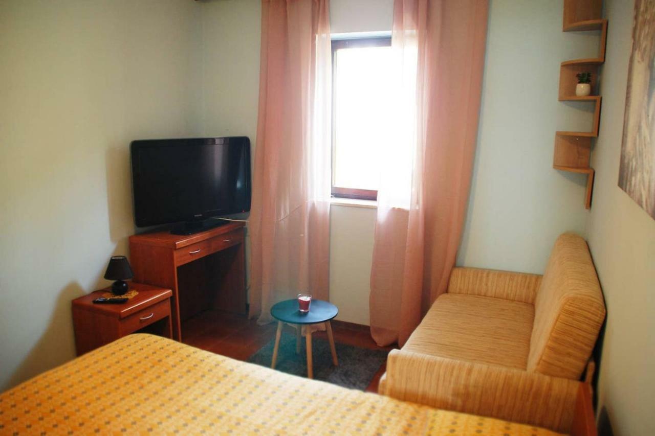 Studio Apartman Ziganto Ičići Eksteriør billede