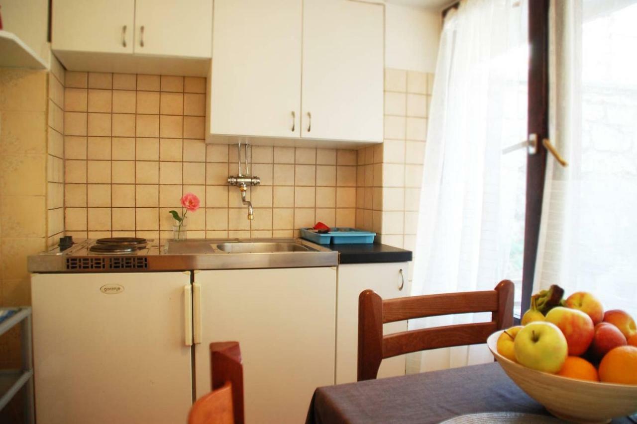 Studio Apartman Ziganto Ičići Eksteriør billede