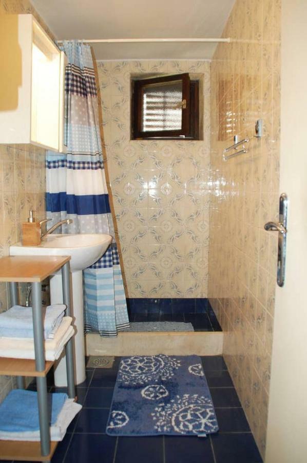 Studio Apartman Ziganto Ičići Eksteriør billede